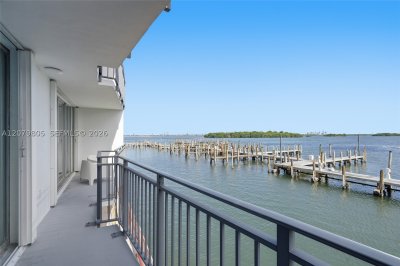 Comprar apartamento no Palm Bay Condo 2B