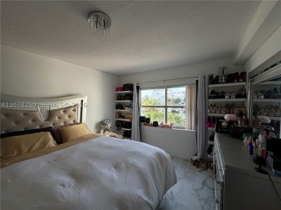 Aluguel de apartamento no Coastal Towers 218