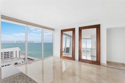 Aluguel de apartamento no Blue Diamond Condo 2707