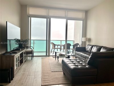 Aluguel de apartamento no Arlen House PH08