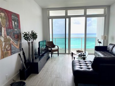 Aluguel de apartamento no Arlen House PH08