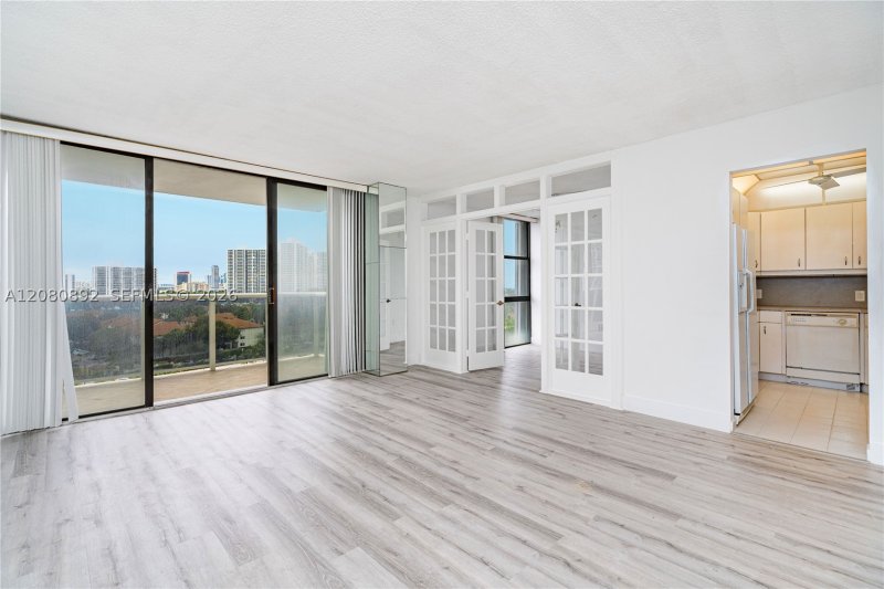 Condo for sale at El Dorado 901