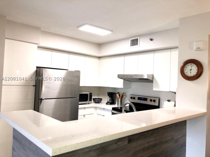 Apartment for rent at The Yacht Club at Aventura 1401