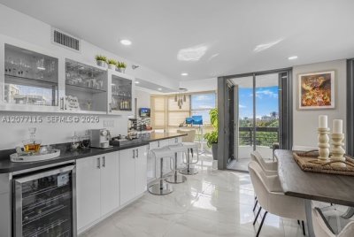 Aluguel de apartamento no Mystic Pointe 400 604