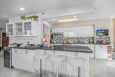 Aluguel de apartamento no Mystic Pointe 400 604