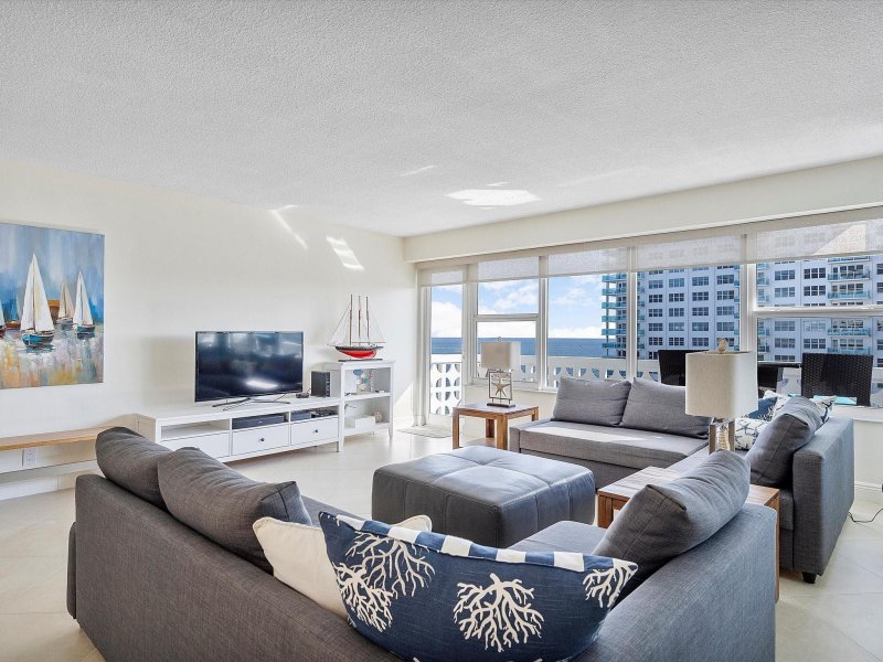 Condo for sale at Ocean Summit 1110