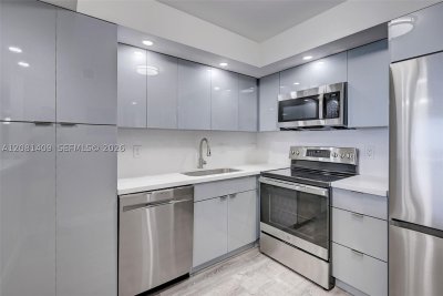 Comprar apartamento no Britannia at Quadomain 1906