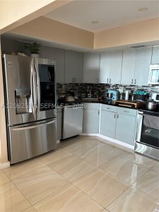 Bayview Towers Apt #B1605