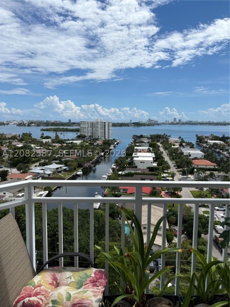 Apartment for rent at Bayview Towers B1605