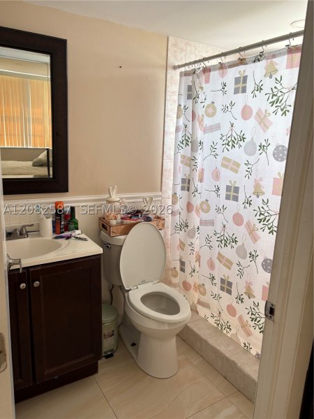 Apartment for rent at Bayview Towers B1605
