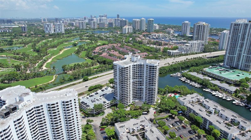 Condo for sale at Mystic Pointe 600 1707
