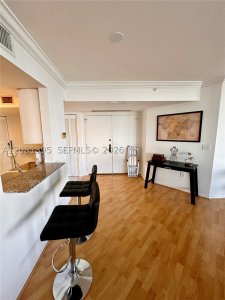 Aluguel de apartamento no La Gorce Palace 806