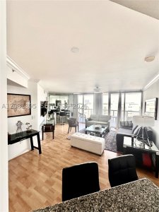 La Gorce Palace Apt #806