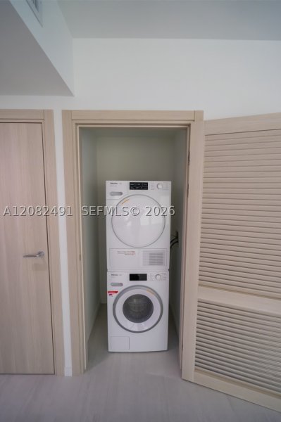 Apartment for rent at Brickell Flatiron 2406