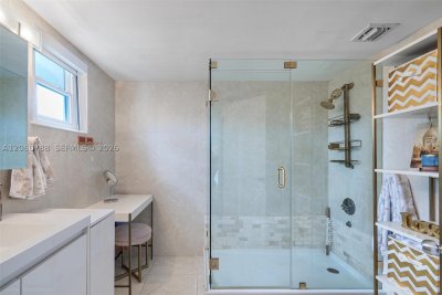Comprar apartamento no Parc Plaza 6E
