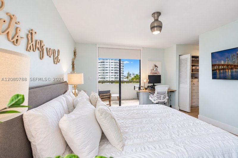 Condo for sale at Parc Plaza 6E