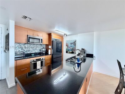 Comprar apartamento no 50 Biscayne 3211