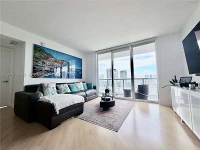 Comprar apartamento no 50 Biscayne 3211