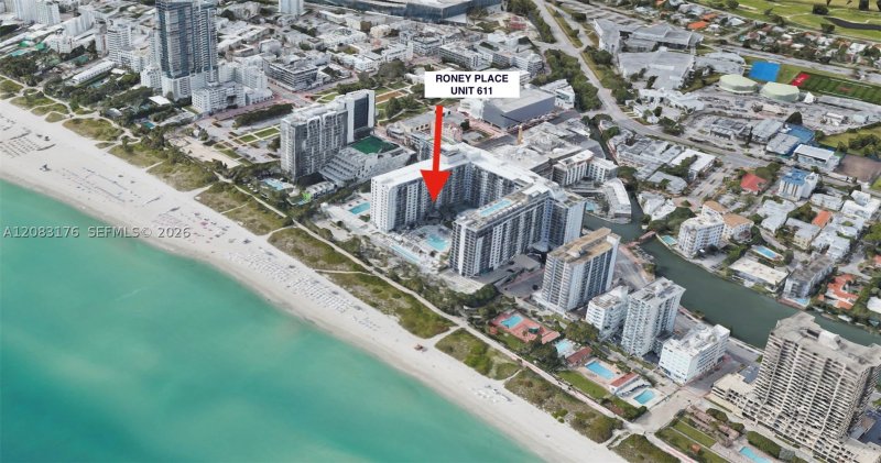 Condo for sale at Roney Palace 611