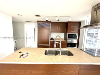 Aluguel de apartamento no Icon Brickell Tower II 2702