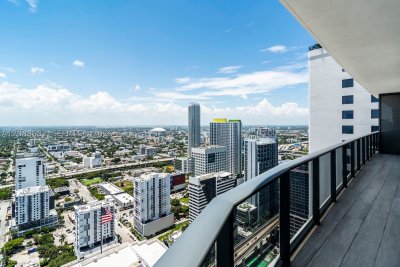 Aluguel de apartamento no Brickell Heights West 4206