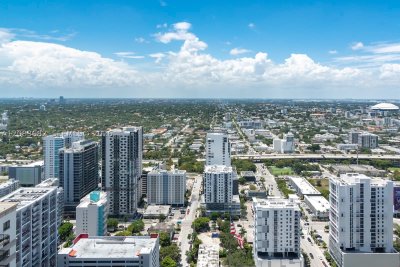 Aluguel de apartamento no Brickell Heights West 4206