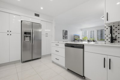 Comprar apartamento no Coral Ridge Towers North Unit 318