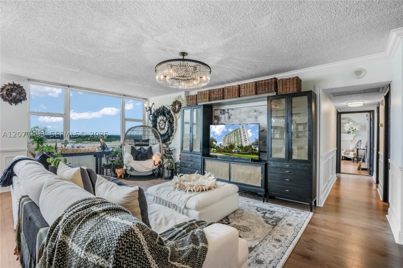 Condo for sale at Bayview Towers E1