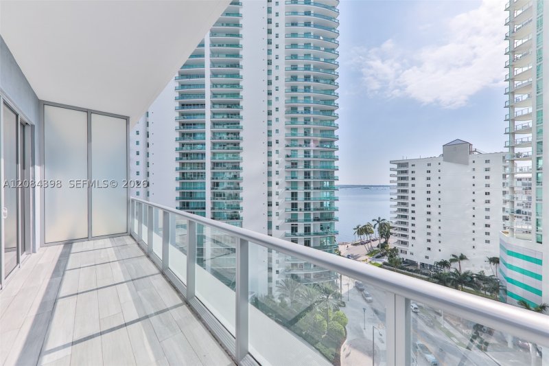Apartment for rent at Brickell House Condo 1206
