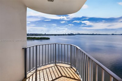 Comprar apartamento no Majorca Towers 1405
