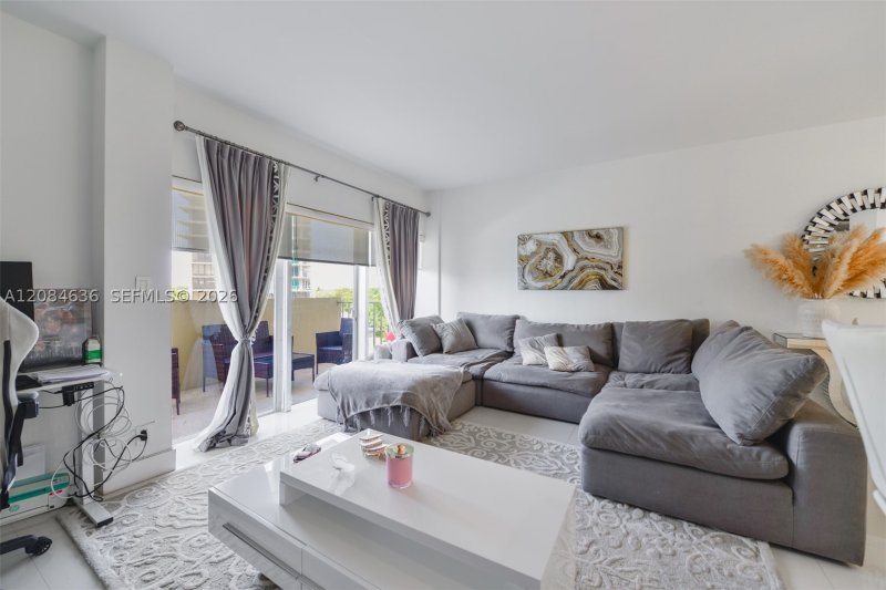 Apartment for rent at Clipper 5L