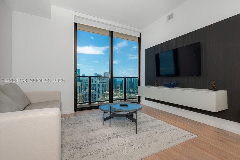 Aluguel de apartamento no The Elser Hotel and Residences 3417