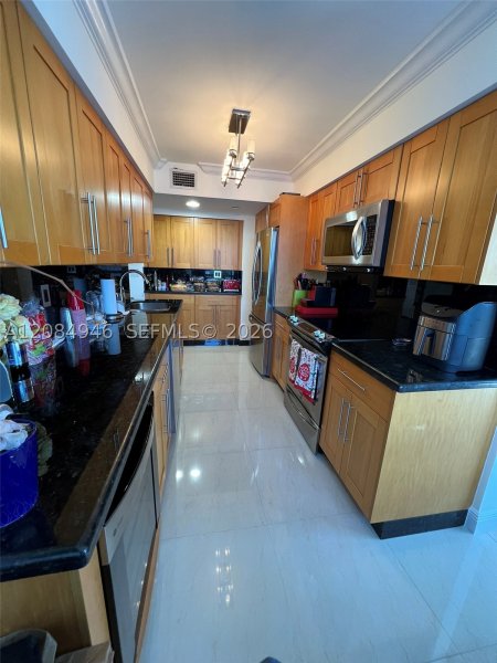 Condo for sale at Mystic Pointe 500 1215