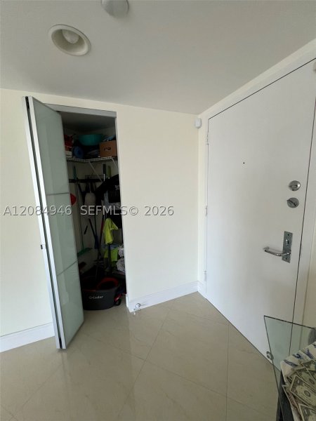 Condo for sale at Mystic Pointe 500 1215