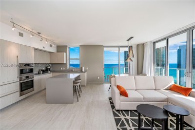 Comprar apartamento no Hyde Beach House R1609