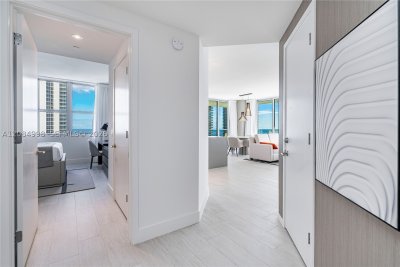 Comprar apartamento no Hyde Beach House R1609
