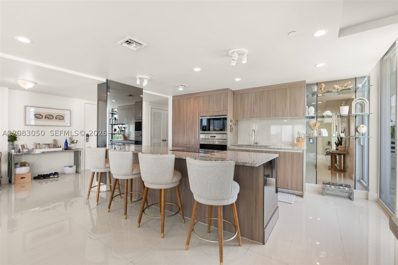 Condo for sale at Pearl House 601