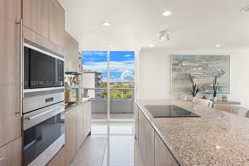 Condo for sale at Pearl House 601