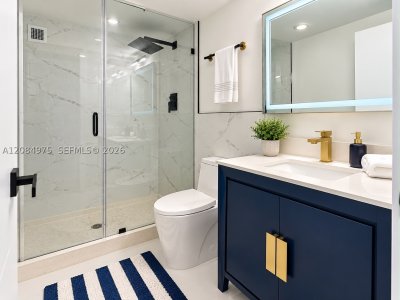 Comprar apartamento no Towers of Oceanview South 1018