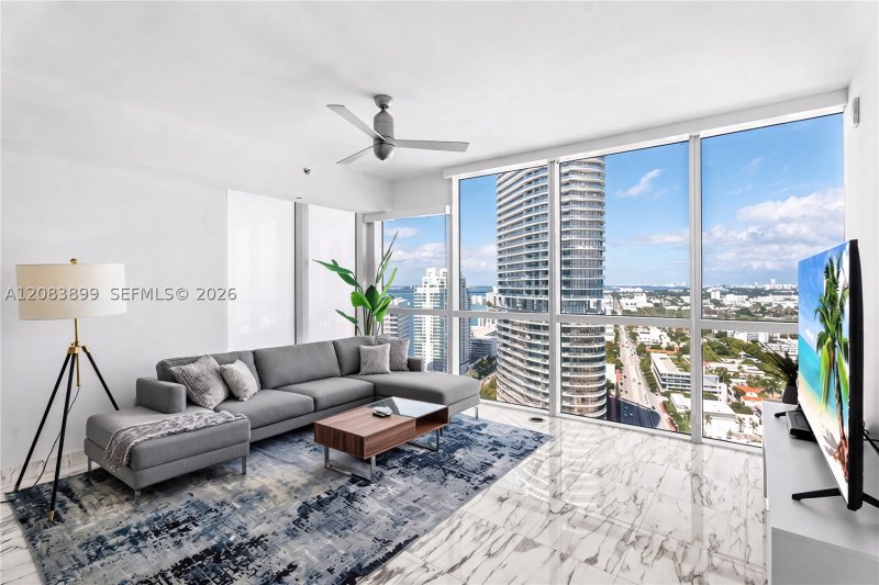 Condo for sale at Icon South Beach 3008