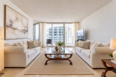 Comprar apartamento no Sands Pointe 1704