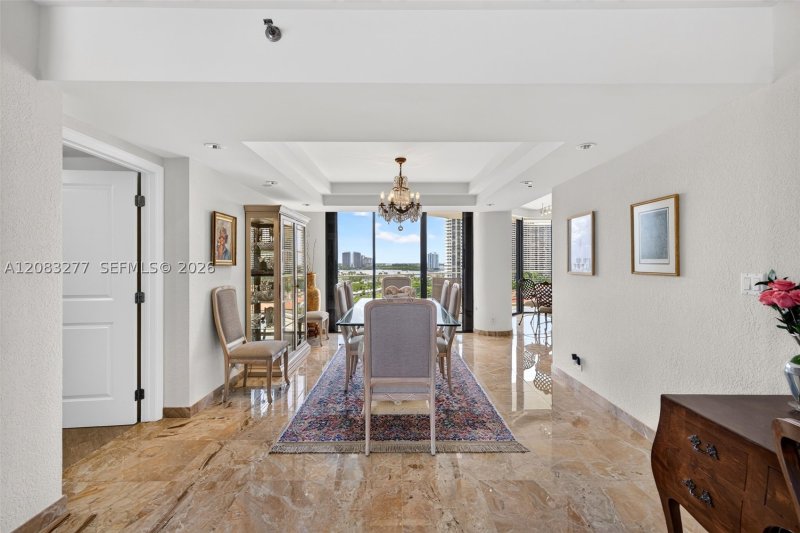 Condo for sale at Williams Island 2800 1202