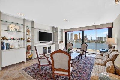 Williams Island 2800 Apt #1202