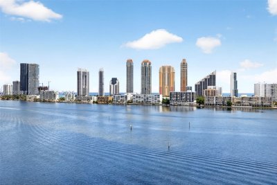 Comprar apartamento no Williams Island 2800 1202