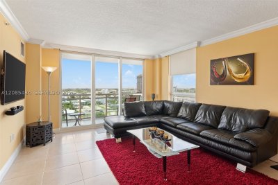 Aluguel de apartamento no The Collins Condo 1520