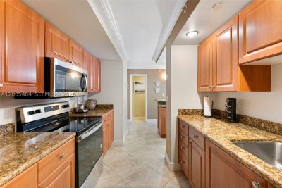 Aluguel de apartamento no The Collins Condo 1520