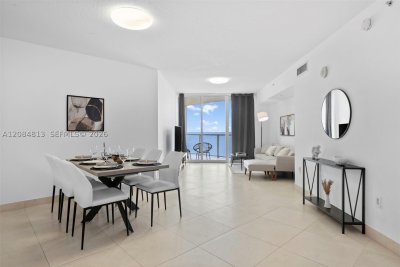 La Perla Apt #1710