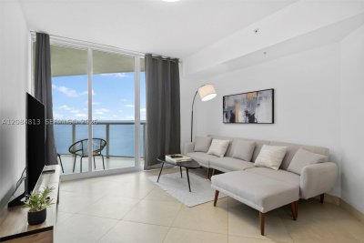 Aluguel de apartamento no La Perla 1710