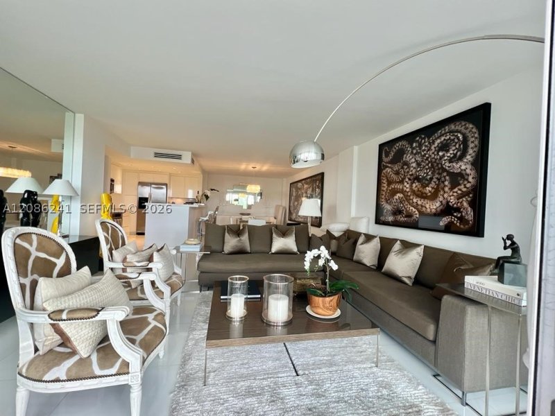 Apartment for rent at Commodore Club East 405