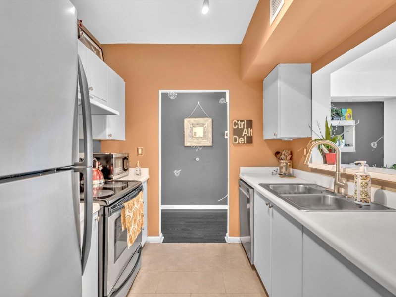 Condo for sale at The Tides at Bridgeside Square 611